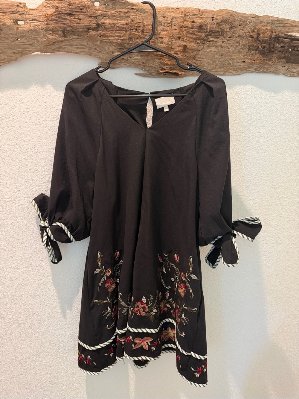 entro Black Floral Embroidered Tie-Sleeve Mini Dress
